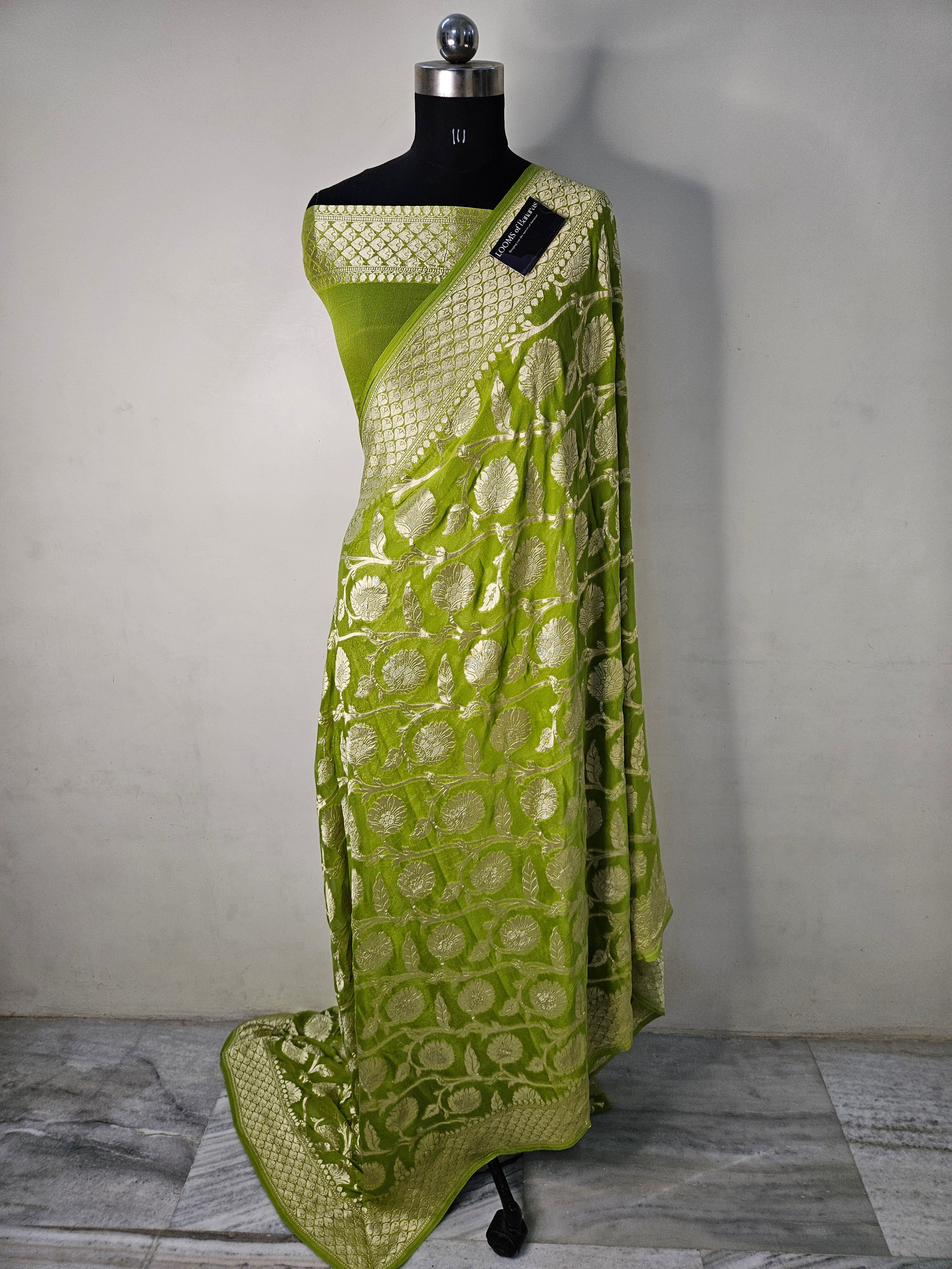 pure georgette silk woven tested zari banarasi saree in Mehendi green