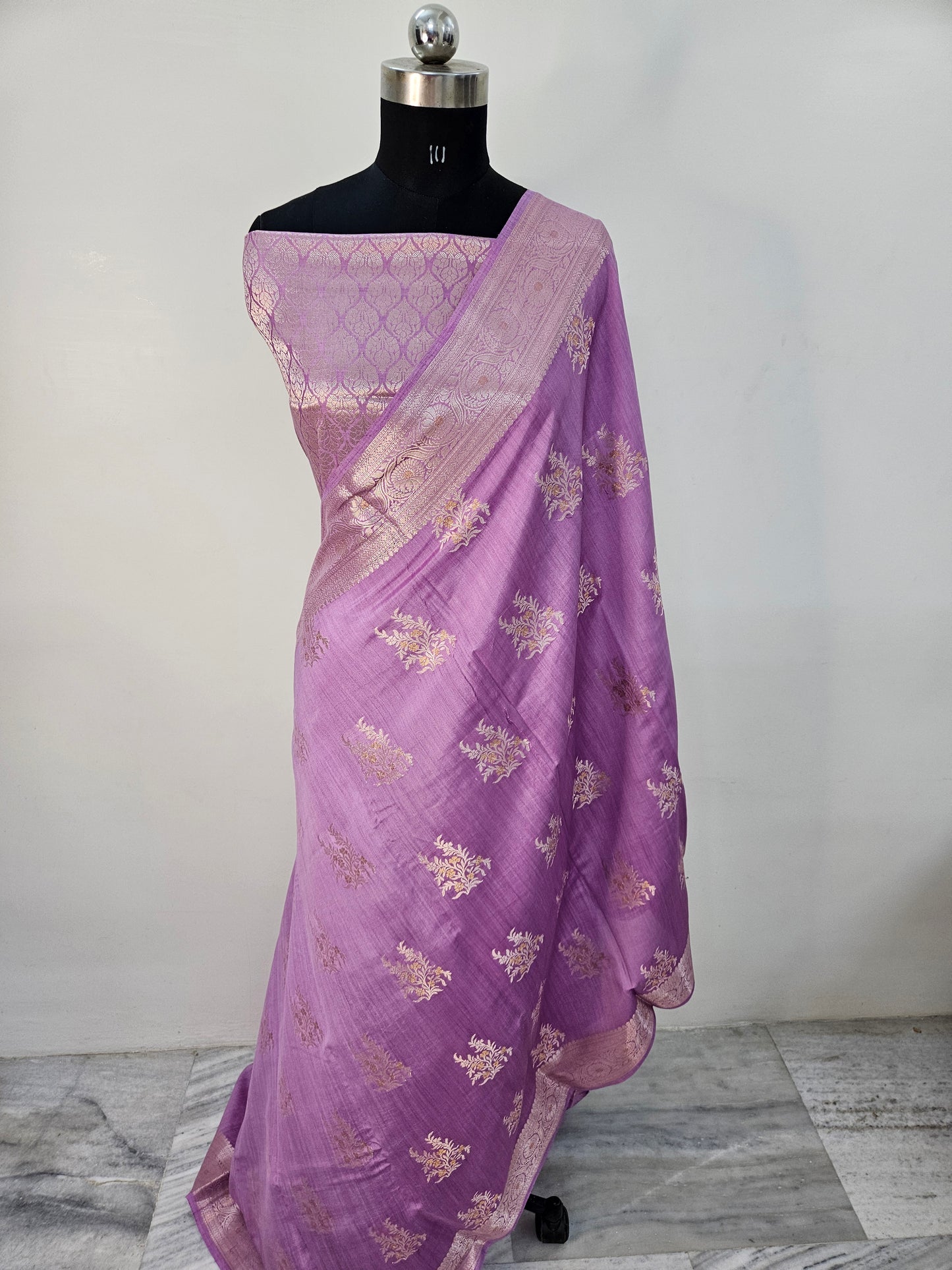 Pure Chiniya Silk Banarasi Woven Saree