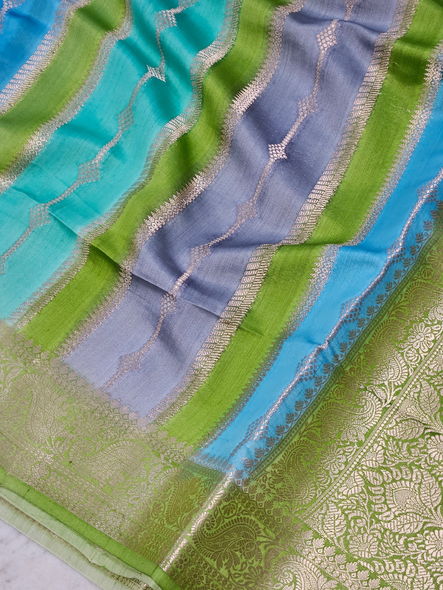 Pure Chiniya Silk Woven Rangkat Banarasi Saree