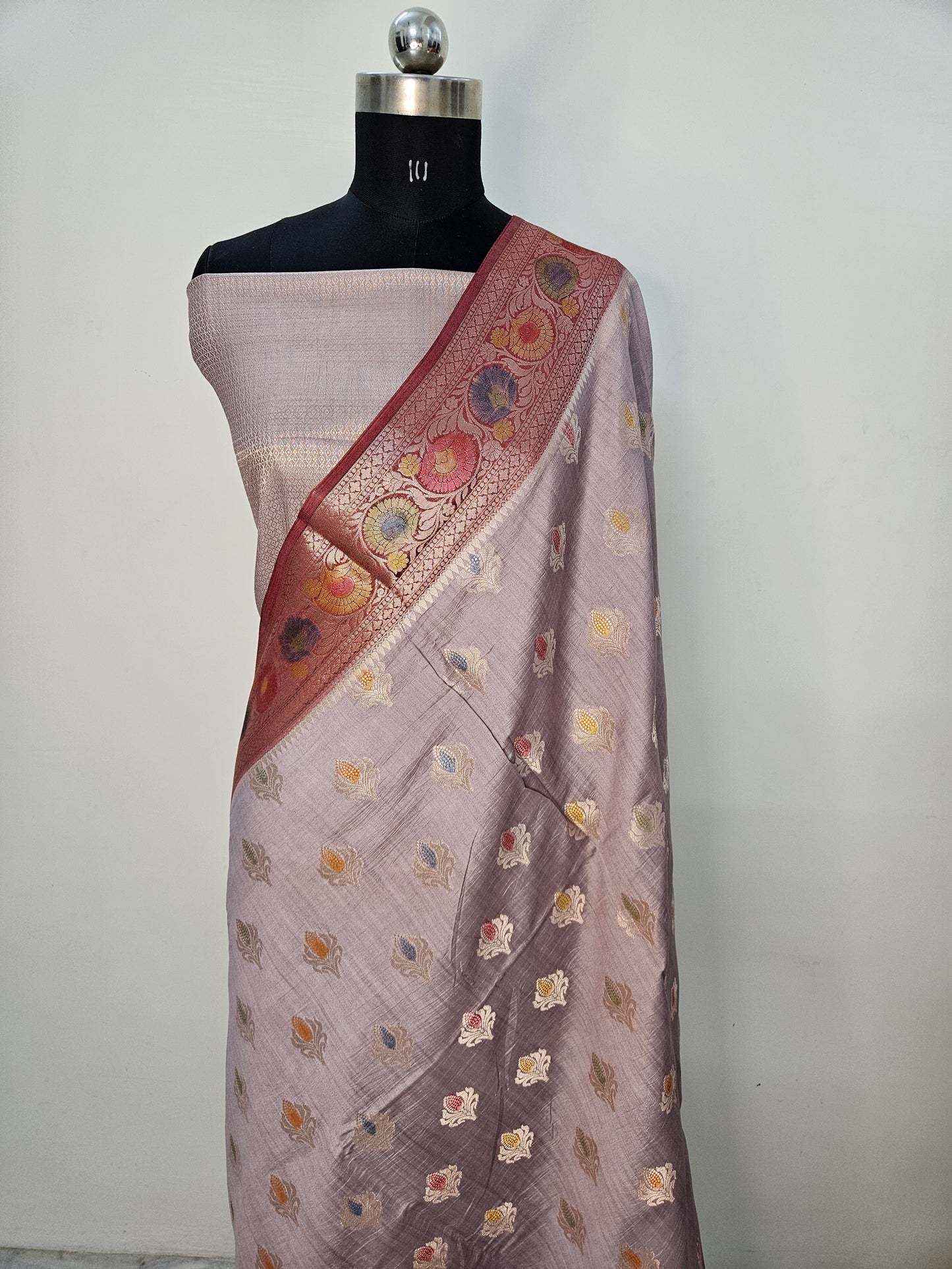 Pure Chiniya Silk Woven Buta Handbrush Banarasi Saree