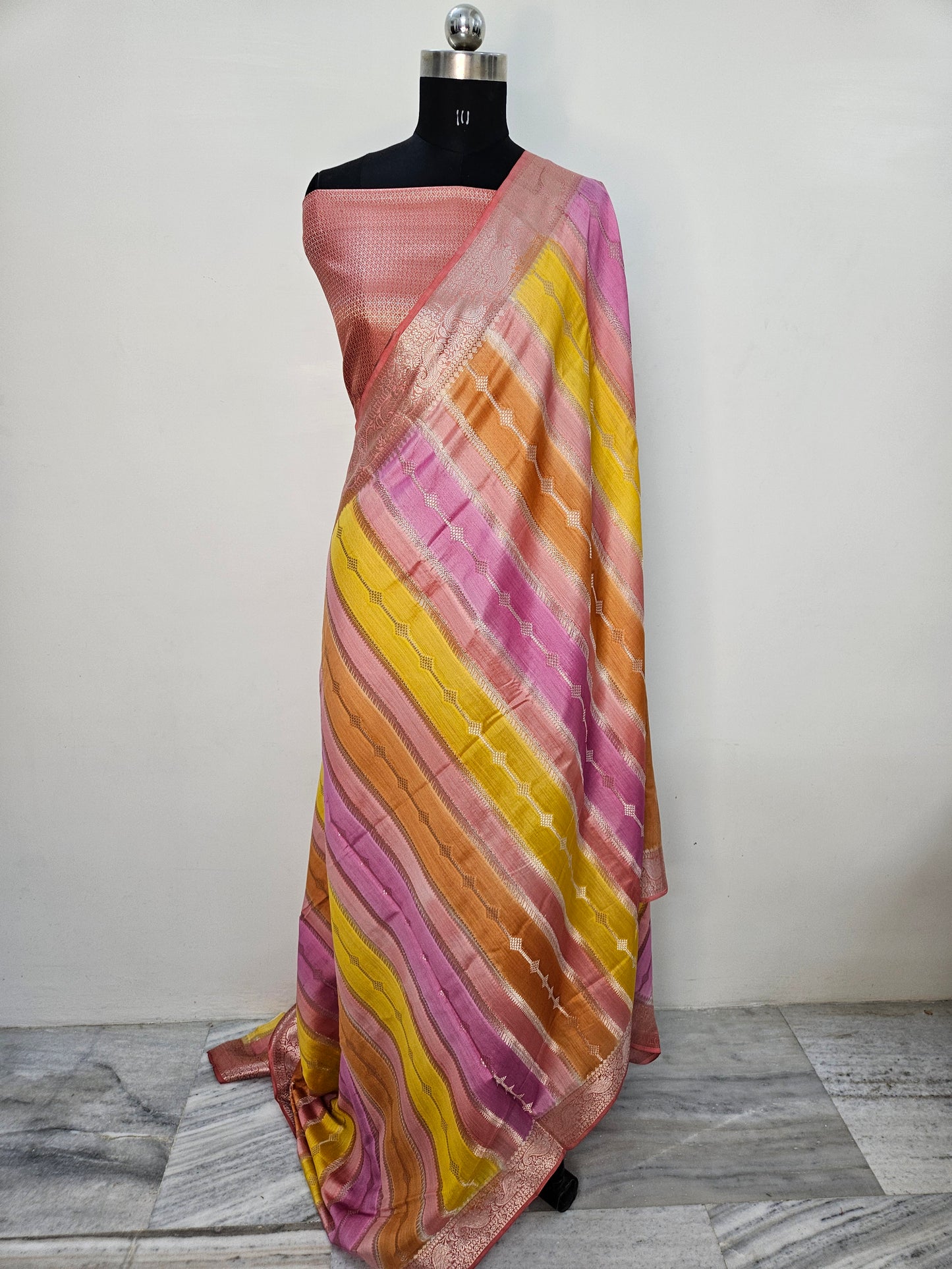 Pure Chiniya Silk Woven Rangkat Banarasi Saree