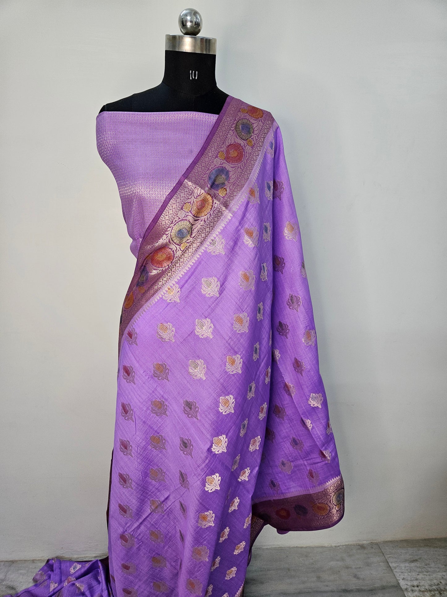 Pure Chiniya Silk Woven Buta Handbrush Banarasi Saree in Lavender