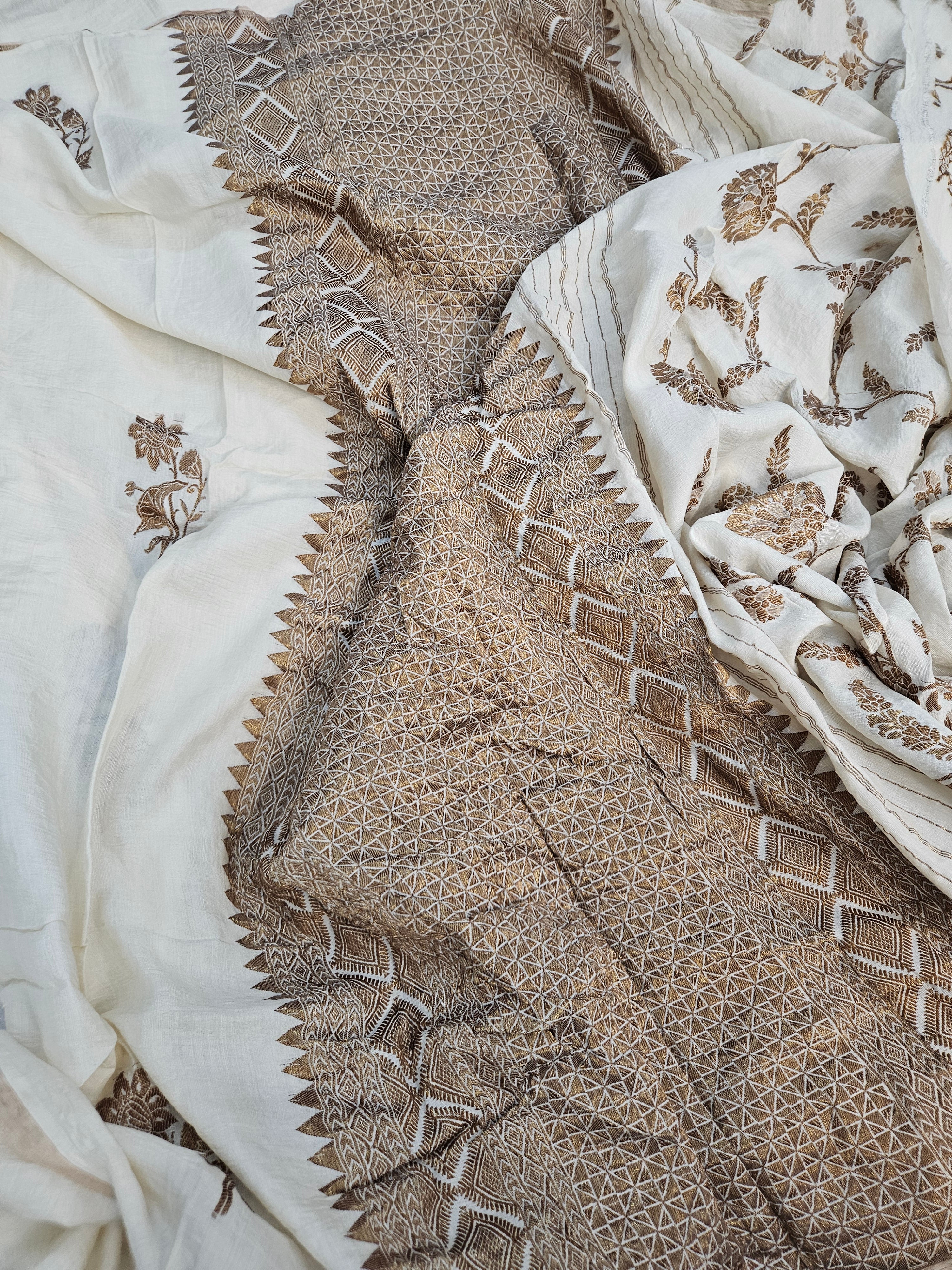 handloom pure moonga silk banarasi saree in off white