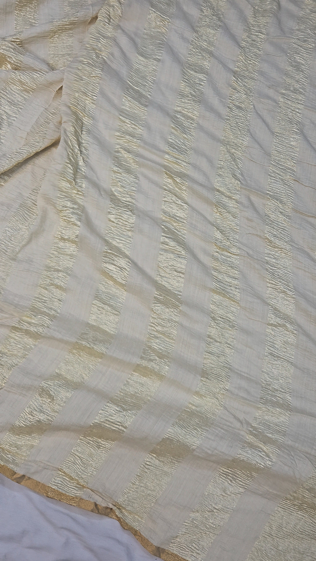 pure moonga silk crush woven banarasi saree in cream