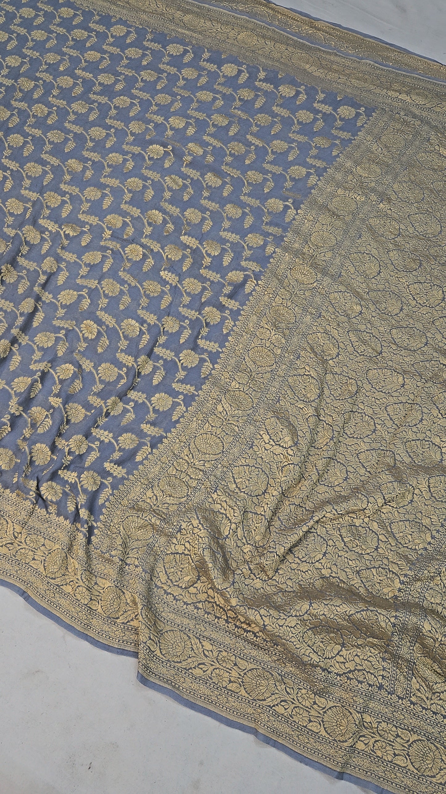 banarasi pure georgette silk woven tested zari saree in Shade of grey