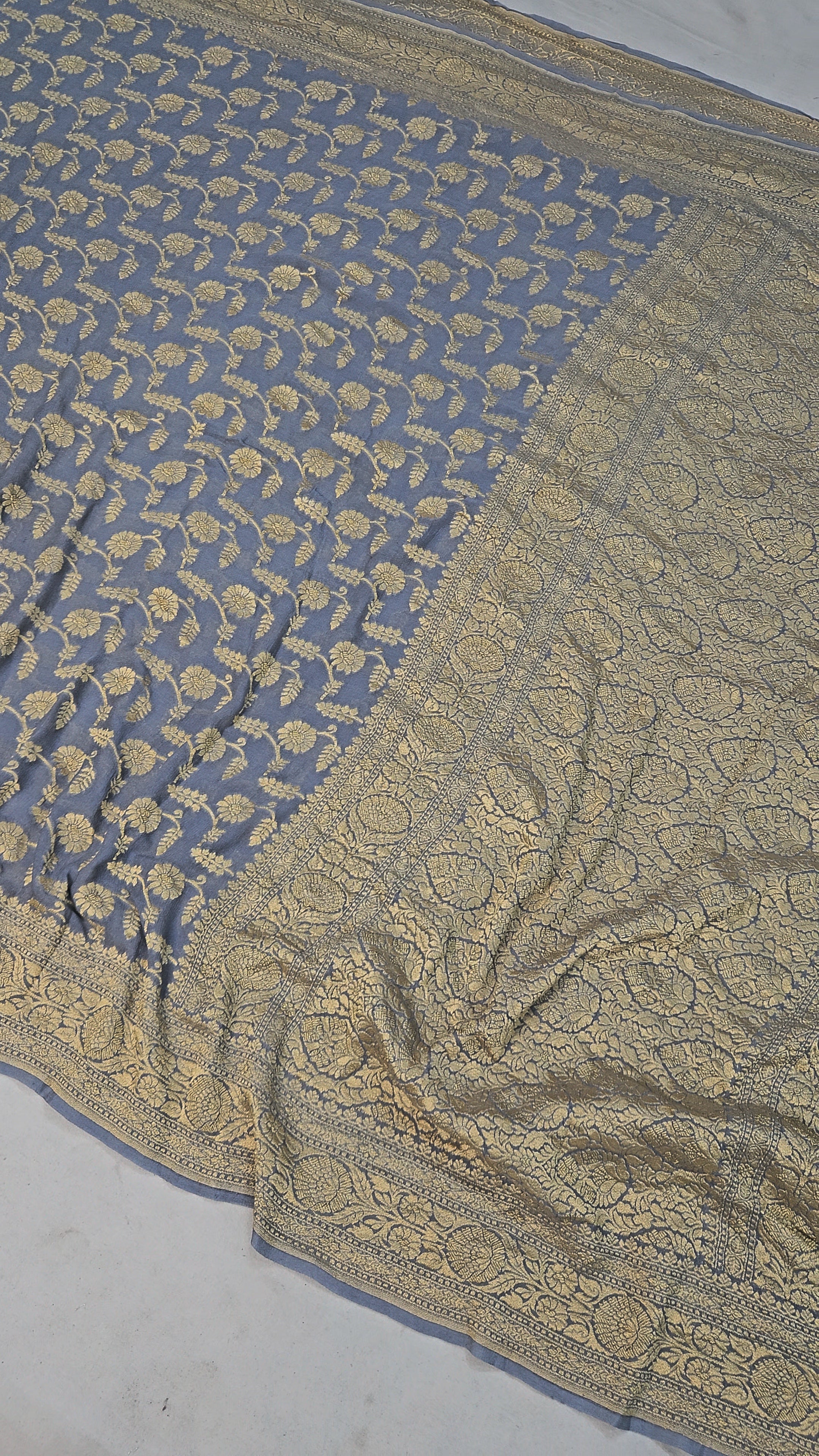 banarasi pure georgette silk woven tested zari saree in Shade of grey