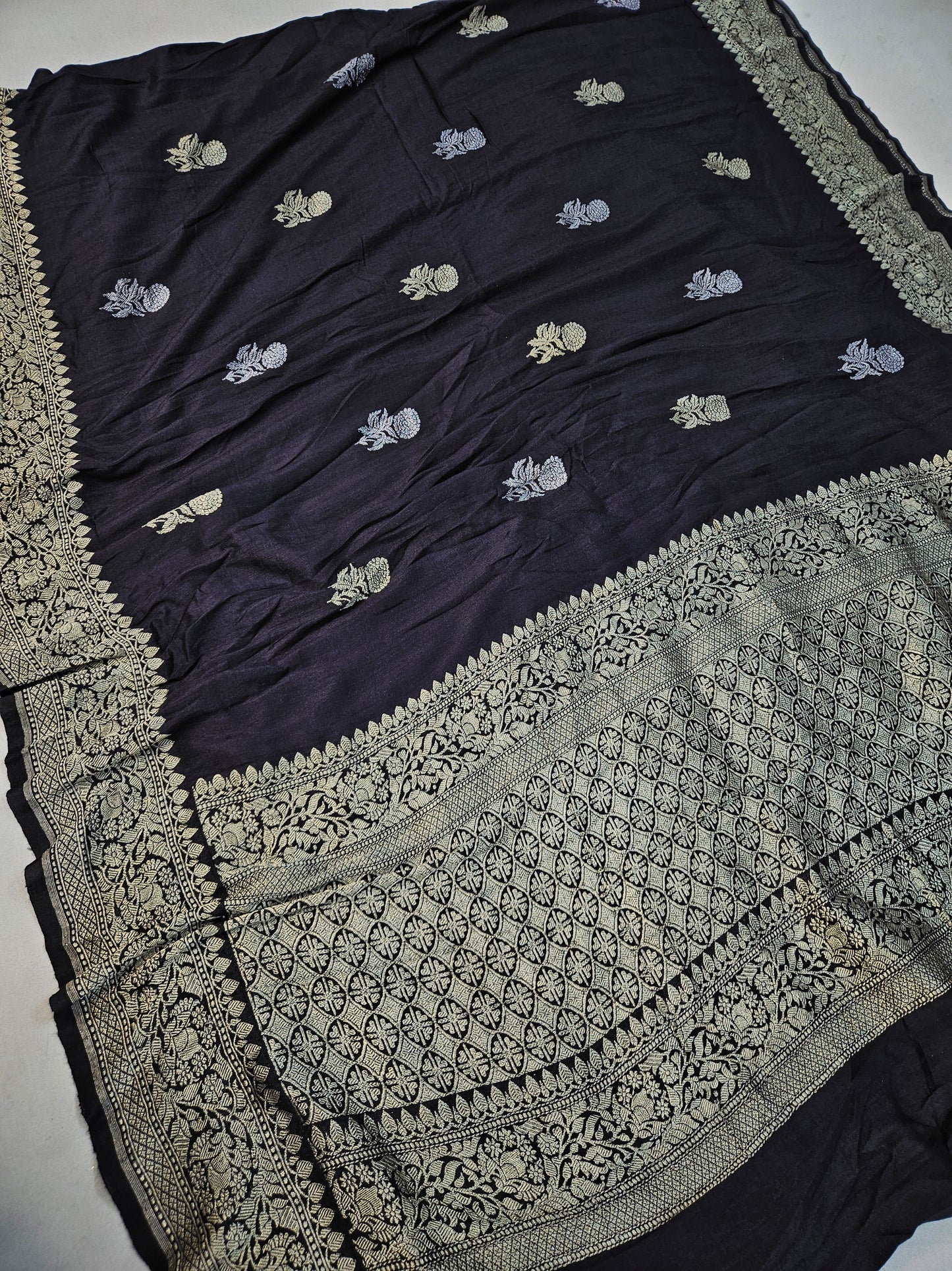 handloom pure moonga silk banarasi saree in Black