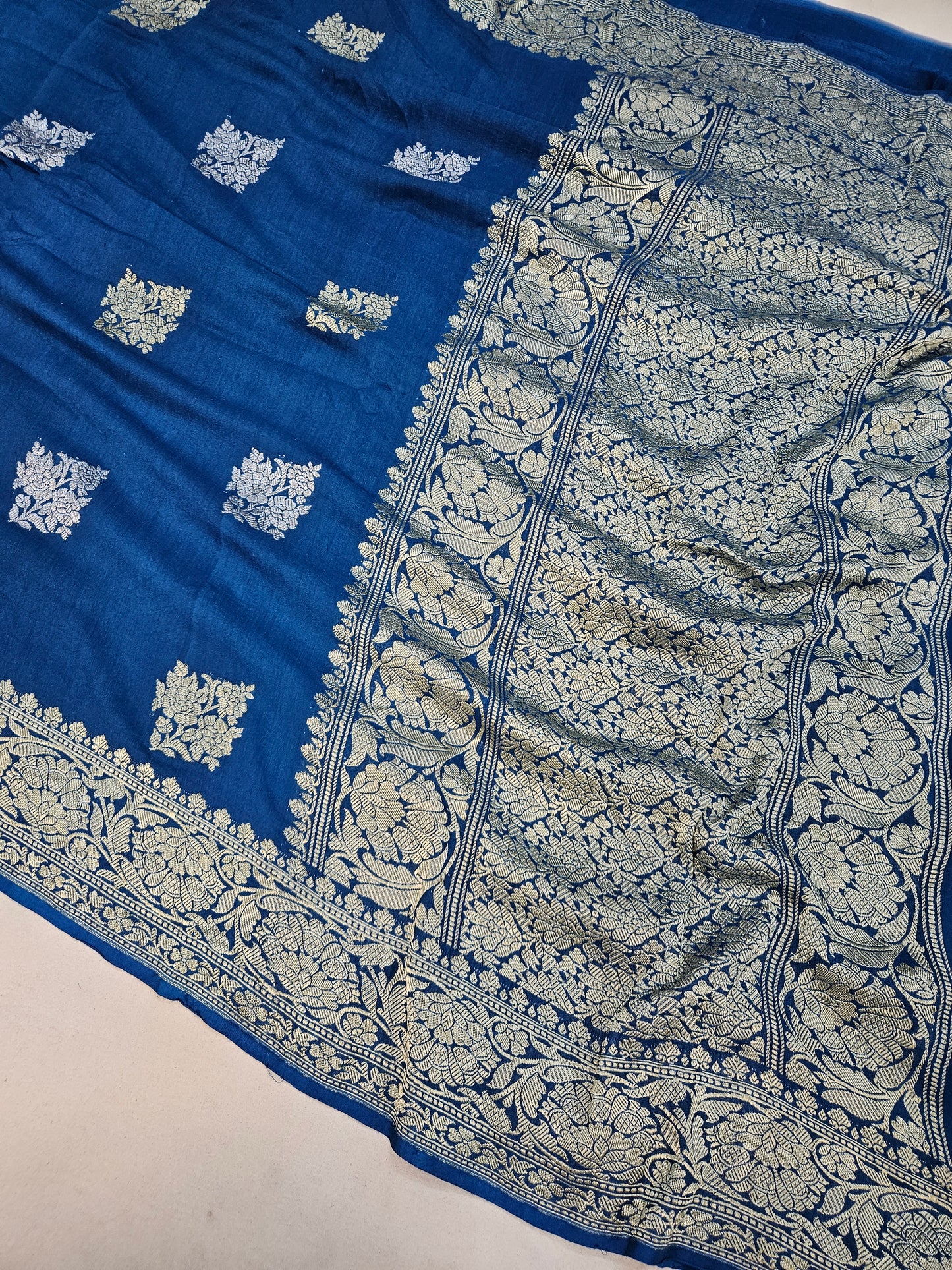 handloom pure moonga silk banarasi saree in Blue