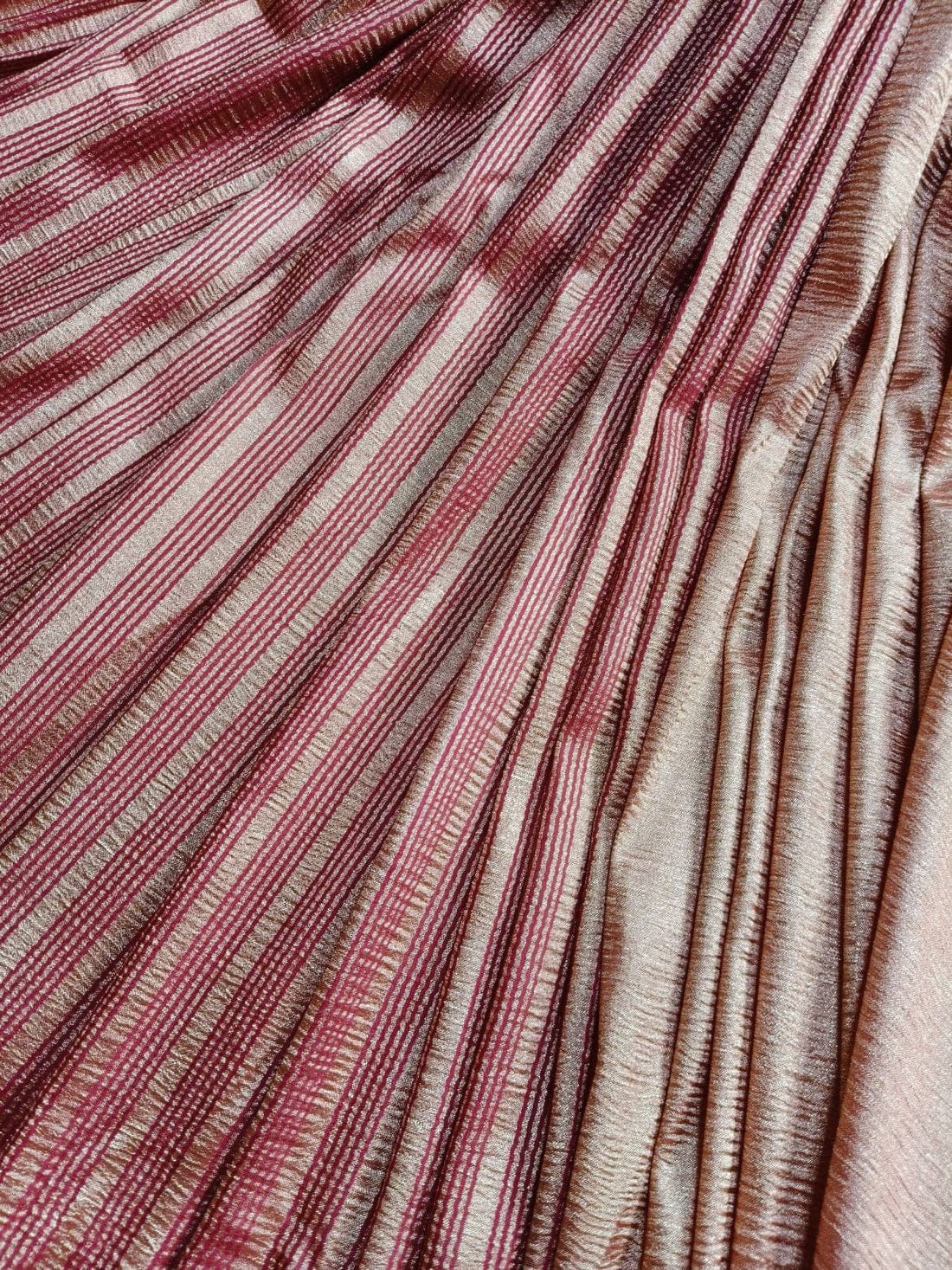 PURE TISSUE SILK LEHARIYA WEAVE BANARASI SAREE IN LUXE PINK