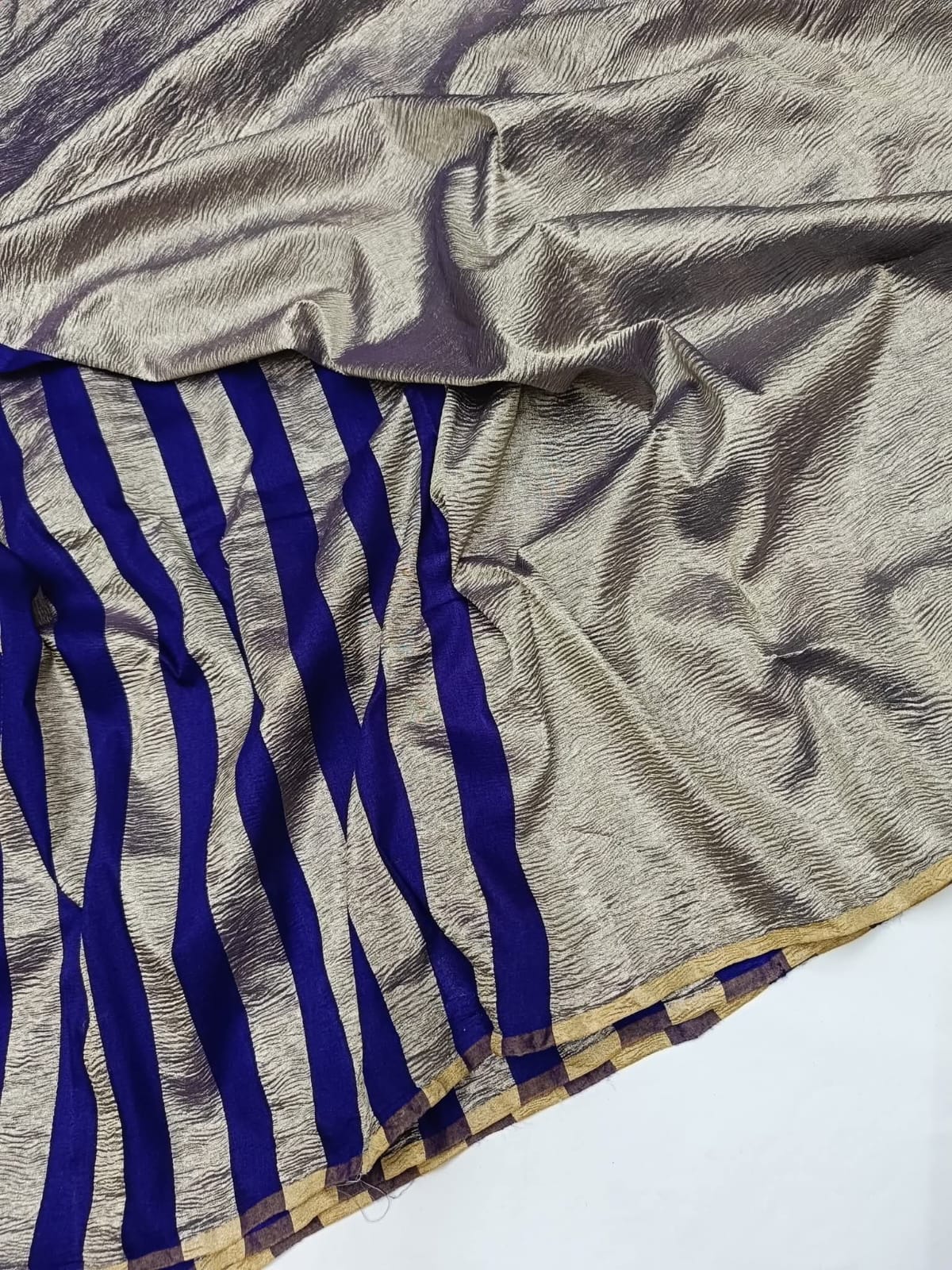 PURE TISSUE SILK LEHARIYA WEAVE BANARASI SAREE IN LUXE BLUE