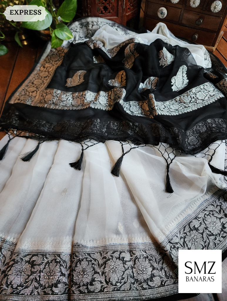 KHADDI PURE CHIFFON HANDLOOM RUPA BUTI KADHUA BANARASI SAREE- BLACK WHITE