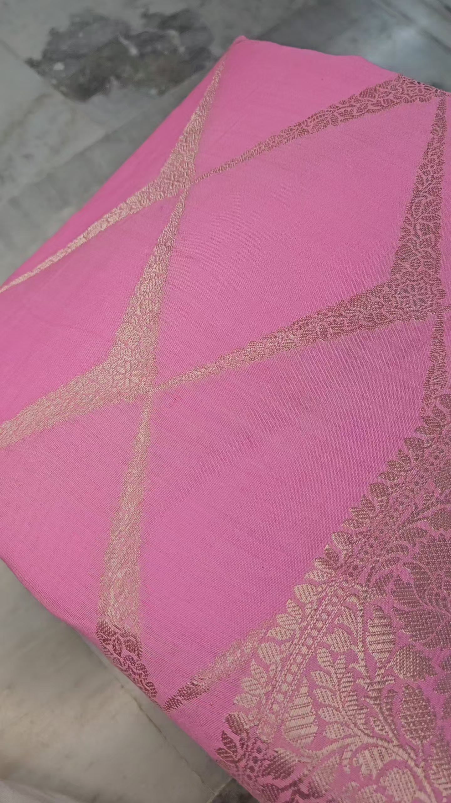 Pure Chiniya Silk Woven Banarasi Saree in Pink