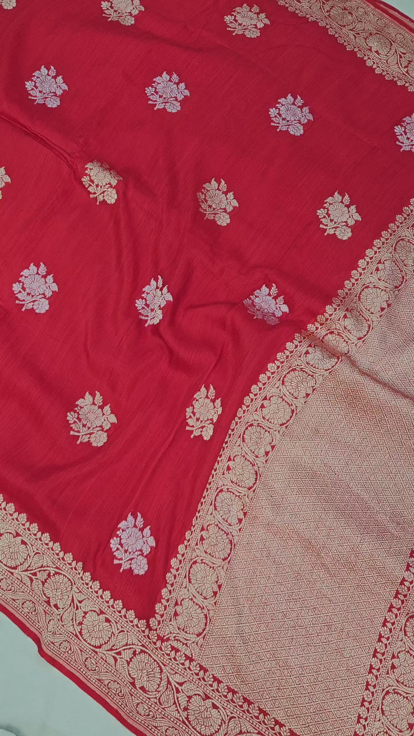 handloom pure moonga silk banarasi saree in Red
