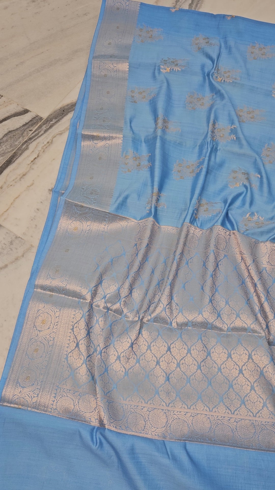 Pure Chiniya Silk Woven Buta Banarasi Saree
